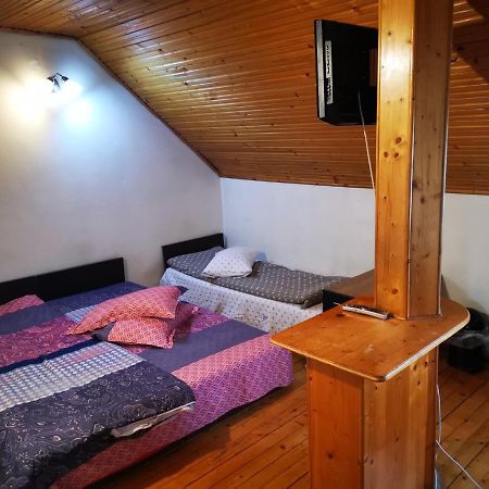 Enjoy Hostel Клуж-Напока Екстер'єр фото